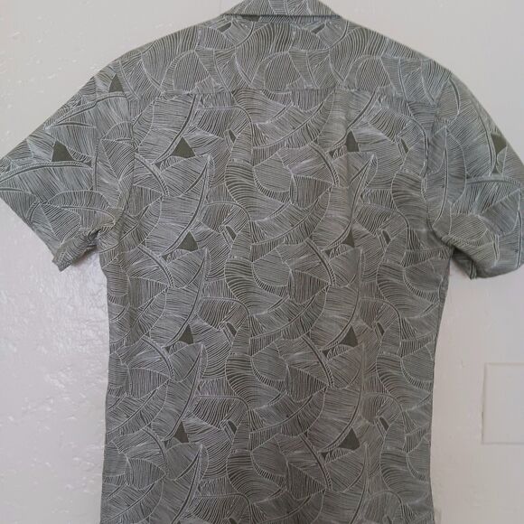 Molokai Surf Mens Short Sleeve Shirt M Collar Button Up Green Leaves Casual NWOT - Picture 9 of 10